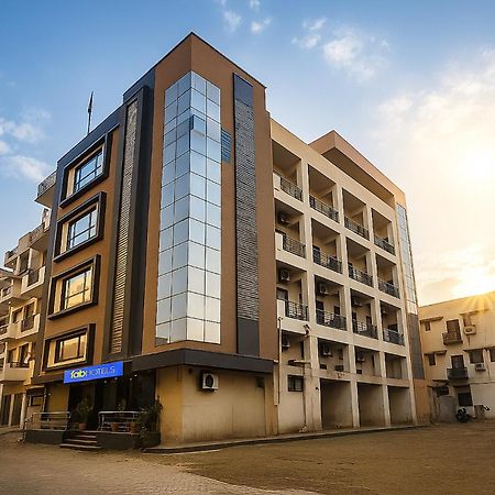 Fabhotel The Diamond Ghaziabad Bagian luar foto